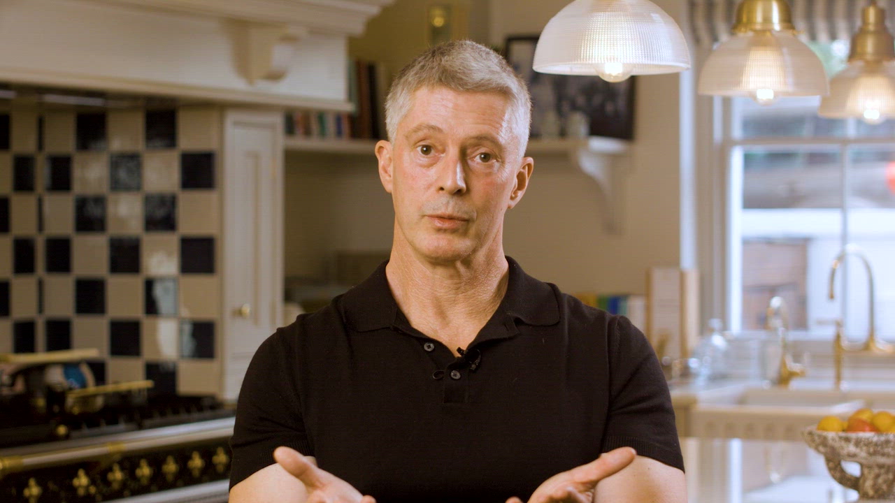 How does nutrition affect metabolic health? – video with Dr Ravi Assomull