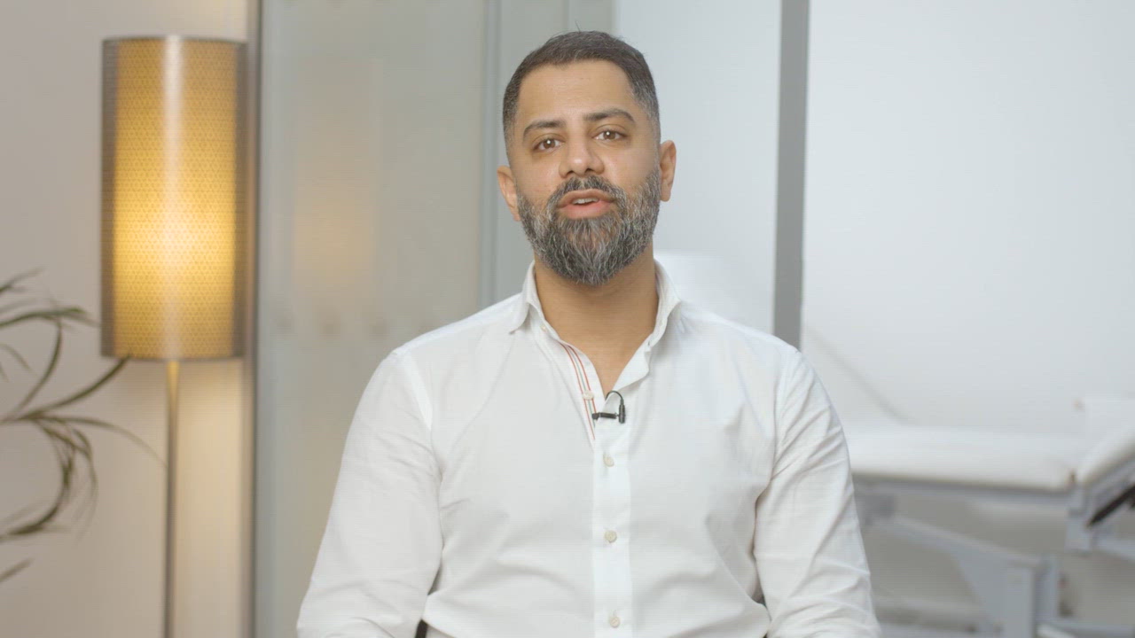 When should you see a physiotherapist? – video with Dr Ravi Assomull