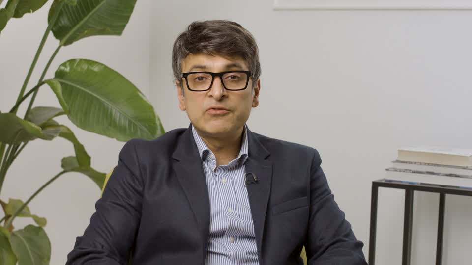 If I am overweight/obese, should I be worried about my heart health? – video with Dr Ravi Assomull