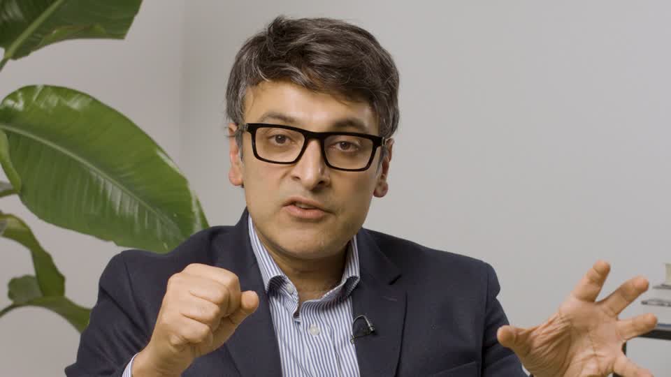 What is ‘good’ and ‘bad’ cholesterol? – video with Dr Ravi Assomull