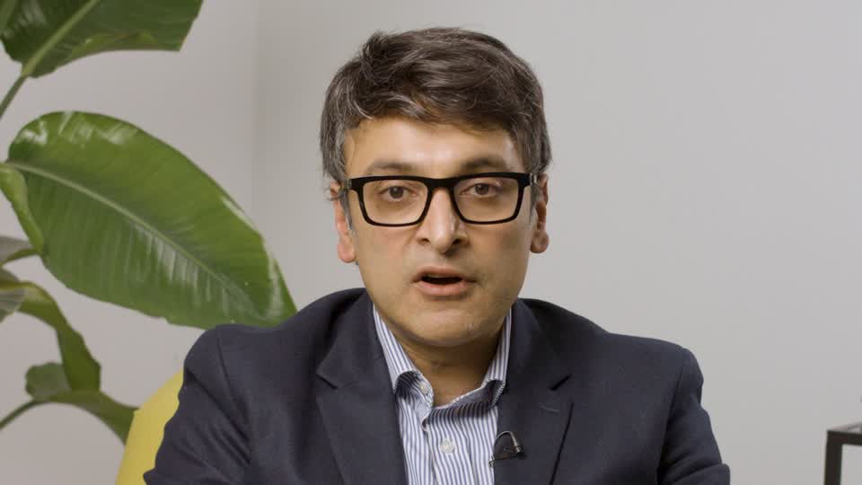 What is considered a ‘healthy’ cholesterol reading? – video with Dr Ravi Assomull