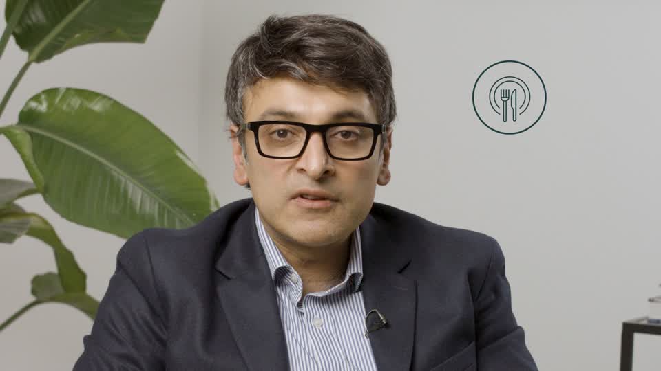 What diet can I follow to improve my heart health? – video with Dr Ravi Assomull