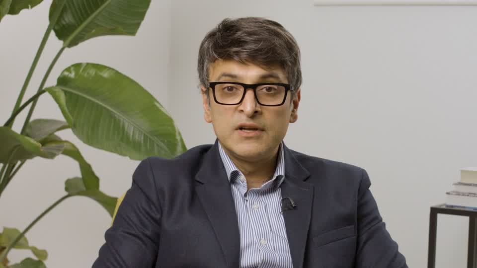 Why does being overweight put me at risk of bad heart health? – video with Dr Ravi Assomull